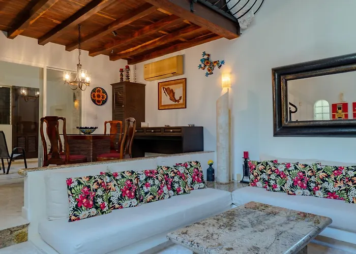 Royal Palms 4 Apartment